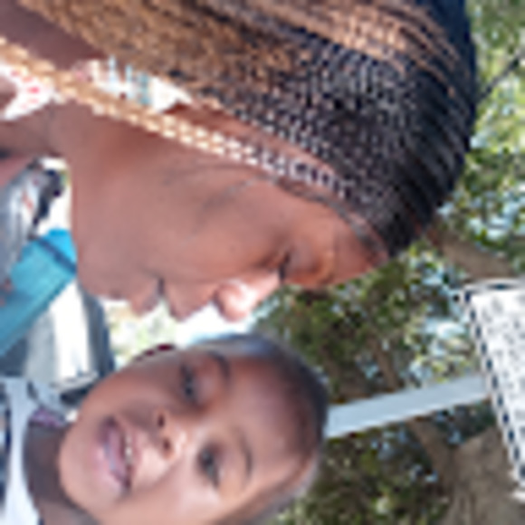 Meet your Posher, Vickie - Picture 1 of 1